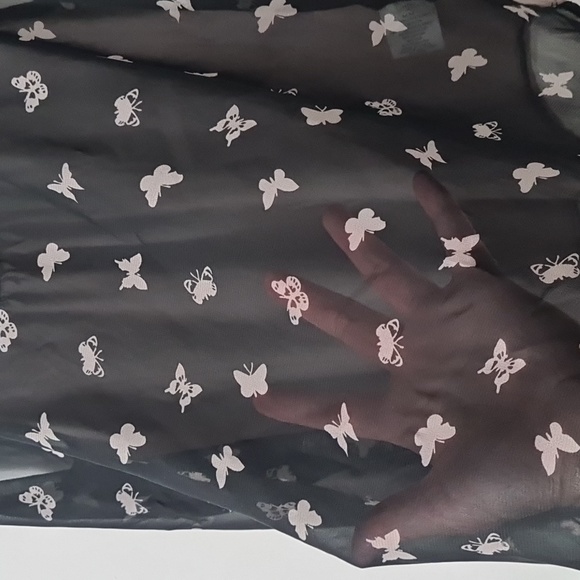 🟡Size M Temperance  top. - Picture 2 of 5